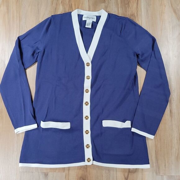 🔹️Bloomingdale's Blue & Cream Deep Vneck Sweater Small